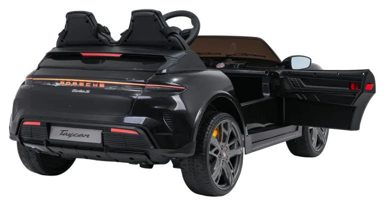Porsche Taycan Turbo S Crno Vozilo 9