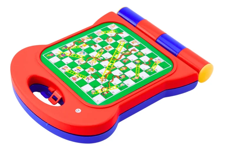 Putna Igra 8u1 Šah Dama Ludo Backgammon Kineske Zmije I Ljestve 6