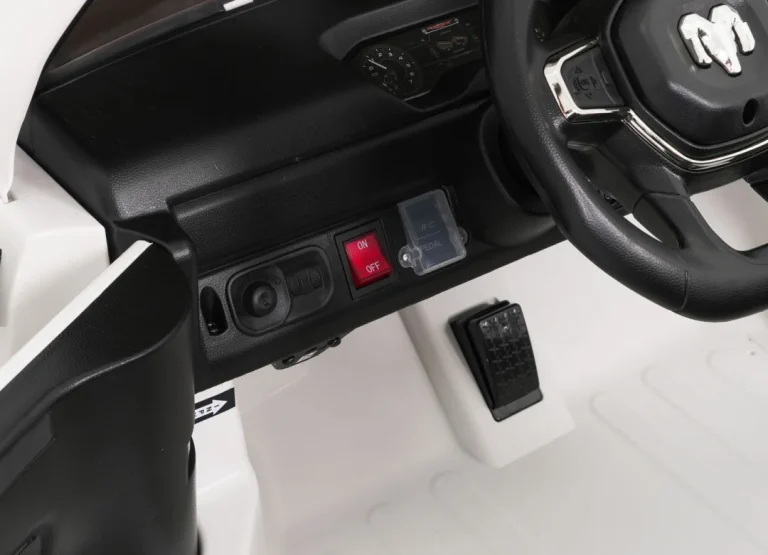 Ram 3500 Bijelo Vozilo 17