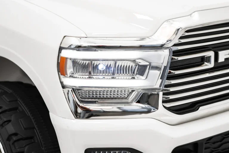 Ram 3500 Bijelo Vozilo 20