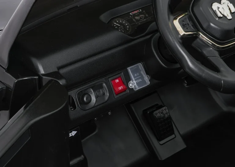 Ram 3500 Crno Vozilo 17