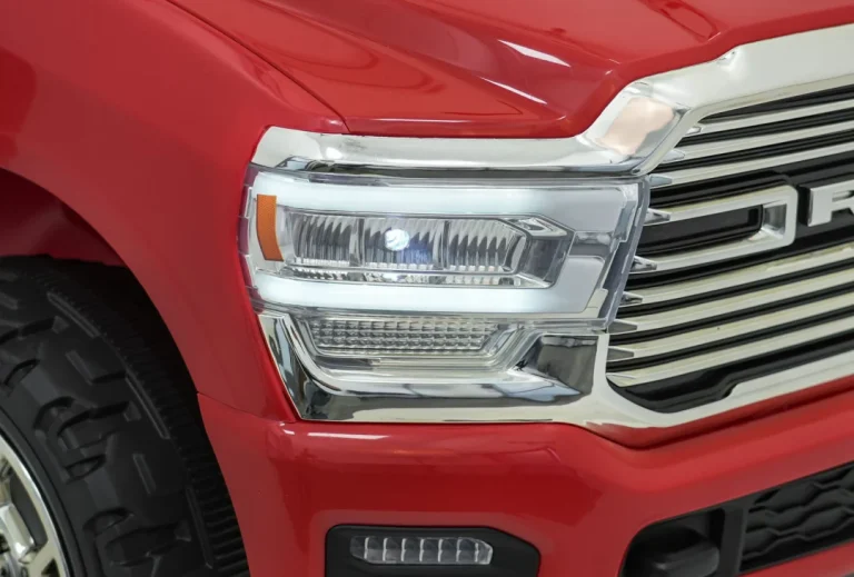 Ram 3500 Crveno Vozilo 24
