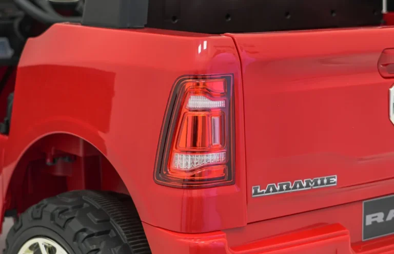 Ram 3500 Crveno Vozilo 25