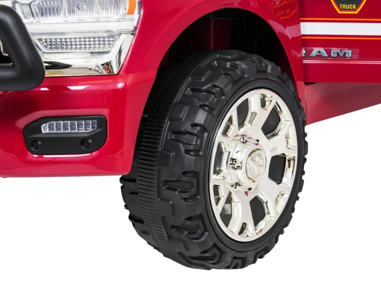 Ram 3500 Vatrogasno Crveno Vozilo 18