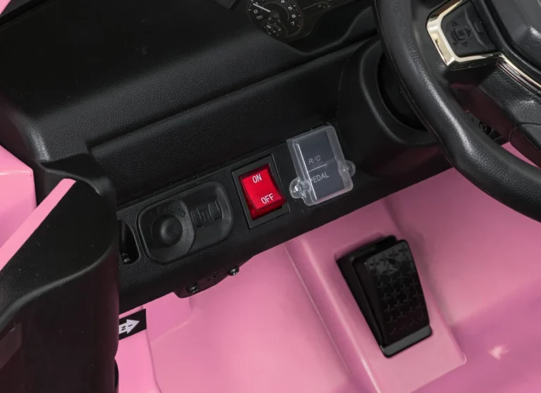 Ram 3500 Ružičasto Vozilo 15
