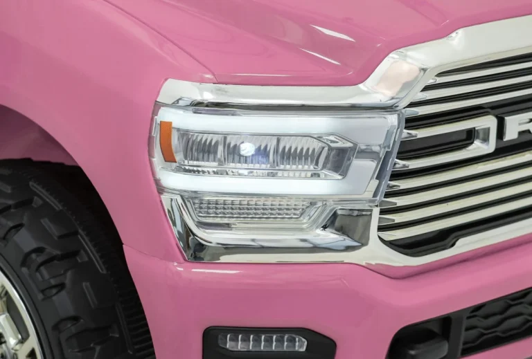 Ram 3500 Ružičasto Vozilo 19