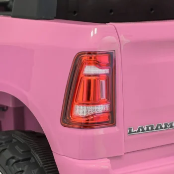 Ram 3500 Ružičasto Vozilo 23