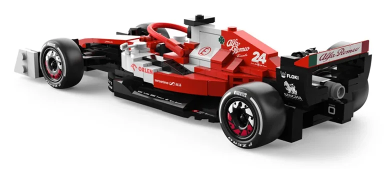 Rastar Alfa Romeo F1 C42 Kocke 1:24 340 Dijelova 12