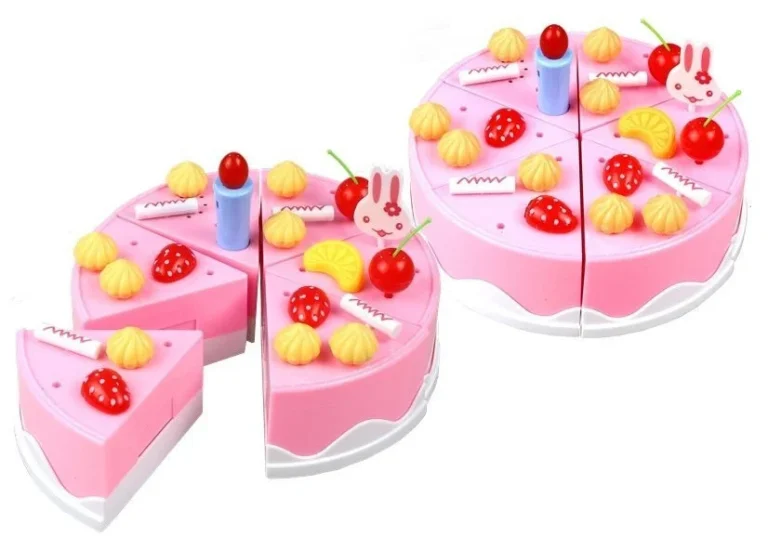 Rezanje Rođendanske Torte 2