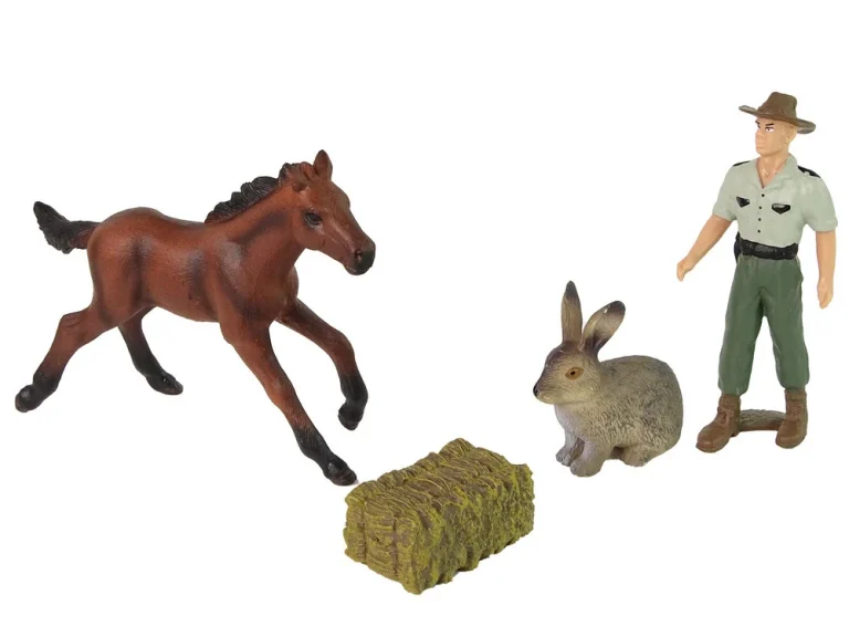Set Figurica: Konj, Zec I Farmer 2