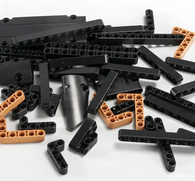 Set Kockica Terenski Automobil Crni 1:10 1722 Dijela 6