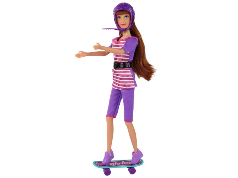 Set Lutaka Lucy S Romobilom, Skateboardom I Kacigama 5