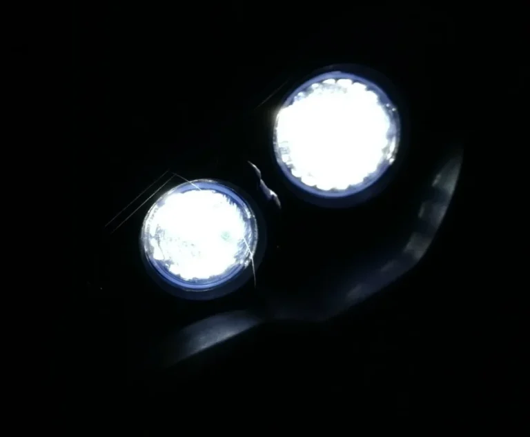 Superstar Kolica Za Djecu Crvena + 4x4 Pogon + Daljinski Upravljač + Nosač Za Prtljagu + Mp3 Led + 16