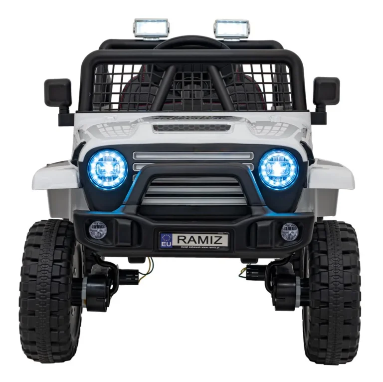 Terensko 4x4 Sportsko Bijelo Vozilo 4