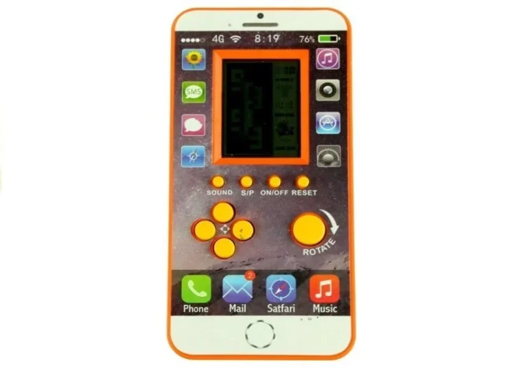 Tetris Igra Izgleda Kao Pravi Telefon U 4 Boje 3