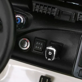 Toyota Hilux Bijelo Vozilo 10