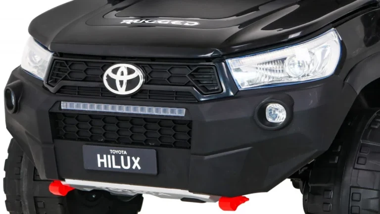 Toyota Hilux Kamionet Na Akumulator, Crni 13