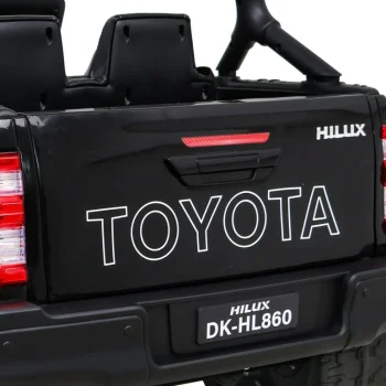 Toyota Hilux Pick Up Na Akumulator 4x4, Crni 15