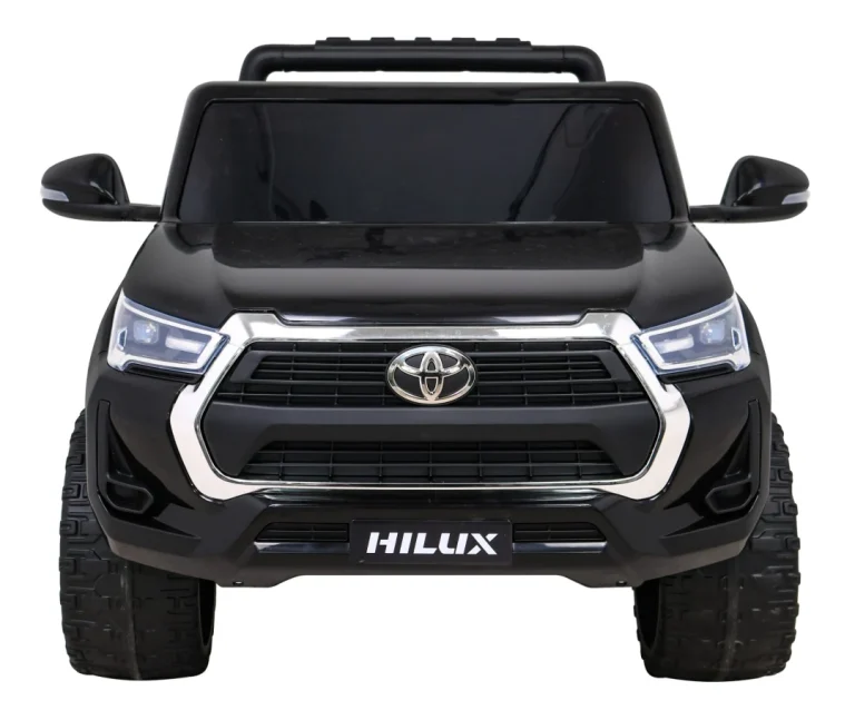 Toyota Hilux Pick Up Na Akumulator 4x4, Crni 2