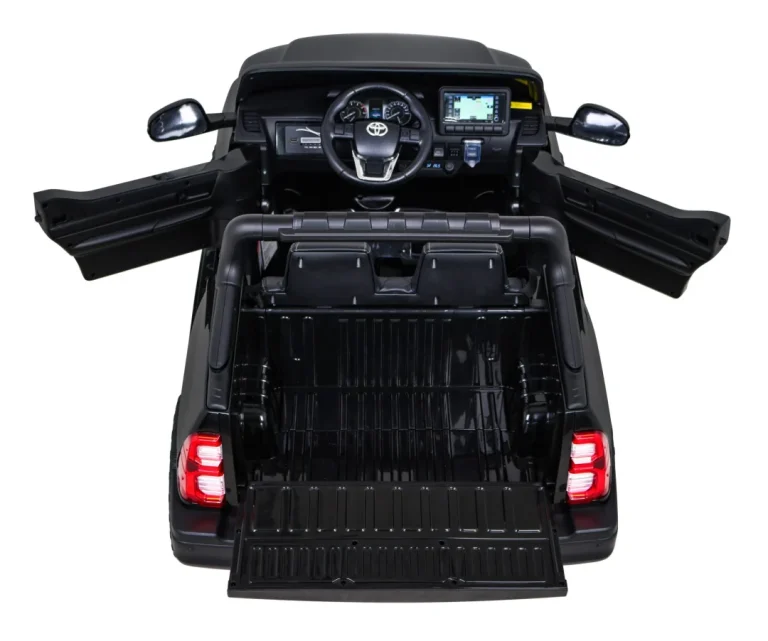Toyota Hilux Pick Up Na Akumulator 4x4, Crni 6