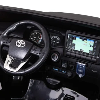Toyota Hilux Pick Up Na Akumulator 4x4, Crni 8