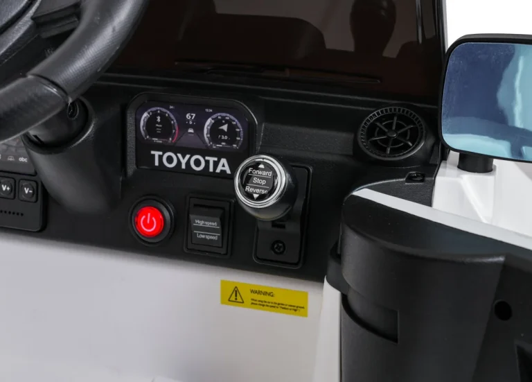 Toyota Land Cruiser Prado Bijelo Vozilo 15