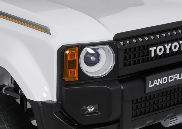 Toyota Land Cruiser Prado Bijelo Vozilo 17