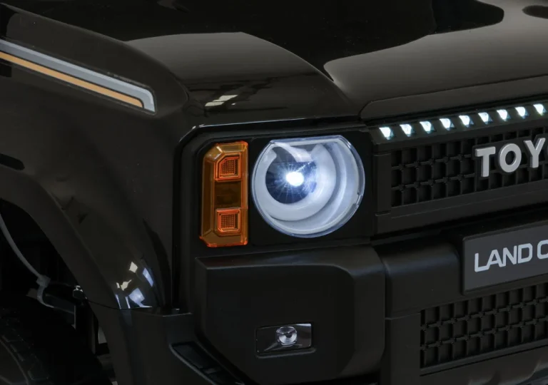 Toyota Land Cruiser Prado Crna 17