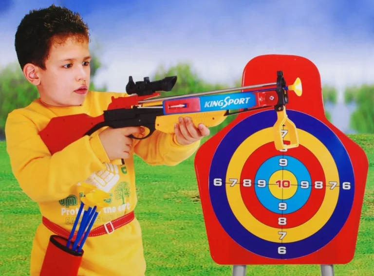Veliki Samostrel Sa štitom Na Stalku 3+ 8