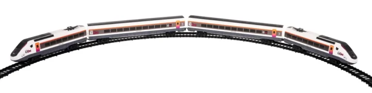 Veliki Vlak S Prugom 3+ 2 Lokomotive I 2 Vagona 2