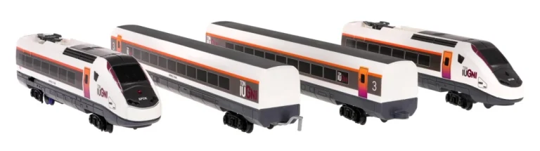 Veliki Vlak S Prugom 3+ 2 Lokomotive I 2 Vagona 4