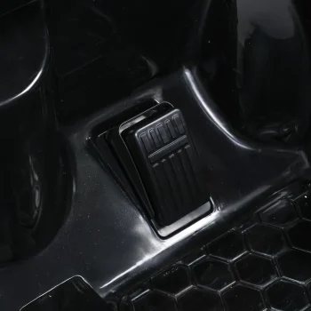 Volkswagen Id Buzz Crno Vozilo 24