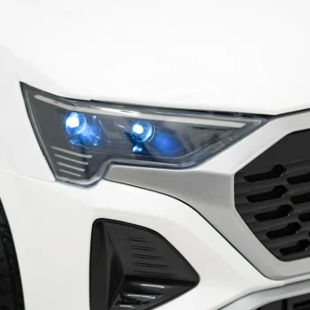 Vozilo Audi Sq8 Bijeli + 2,4 Ghz Daljinski 24