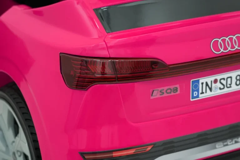 Vozilo Audi Sq8 Ružičasti + 2,4 Ghz Daljinski 25