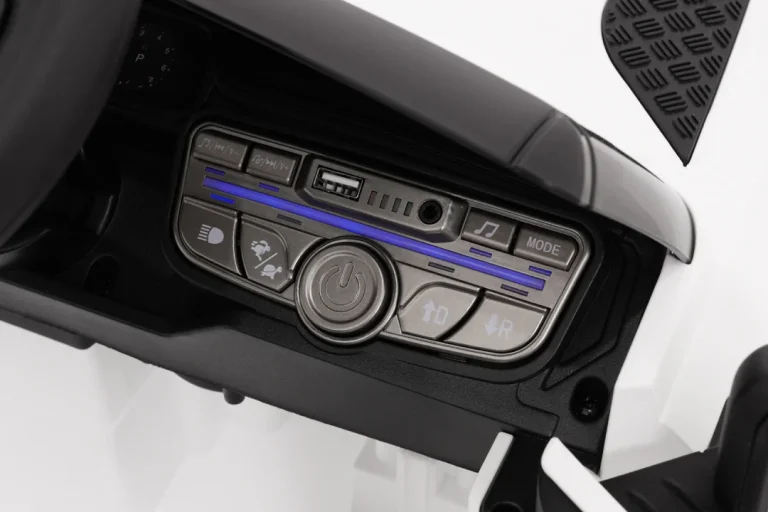 Vozilo Land Rover Defender Bijeli 19