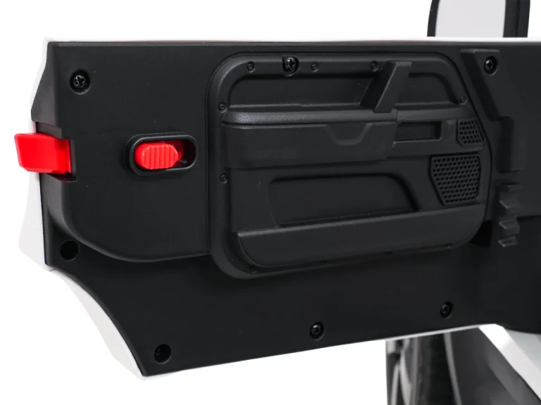 Vozilo Land Rover Defender Bijeli 26