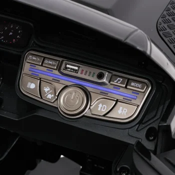 Vozilo Land Rover Defender Crni 17