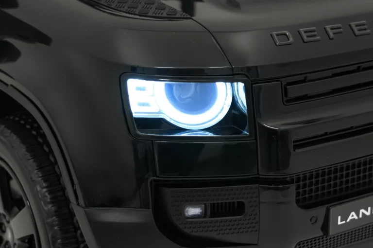 Vozilo Land Rover Defender Crni 25