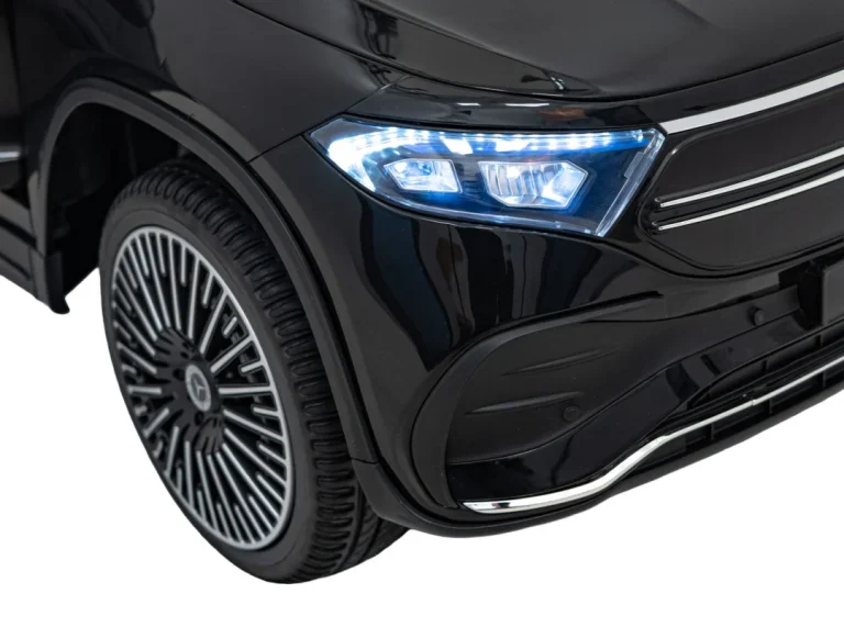 Vozilo Mercedes Benz Eqa 250 Crno 38