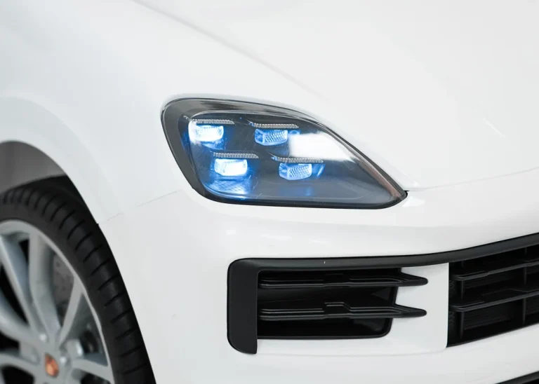 Vozilo Porsche Cayenne Bijela 24