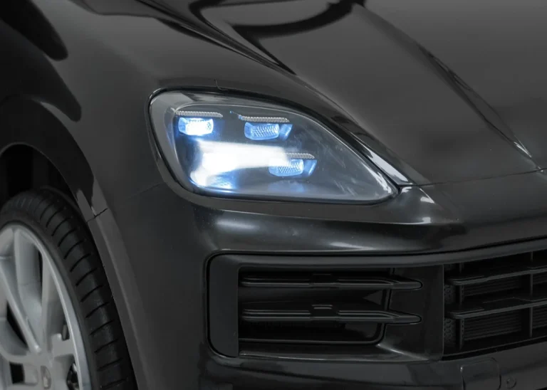 Vozilo Porsche Cayenne Crna 25