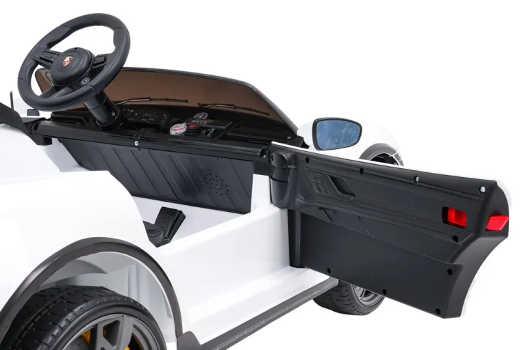 Vozilo Porsche Taycan Turbo S Bijela Boja 23