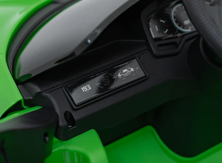 Zeleno Vozilo Lamborghini Revuelto 19