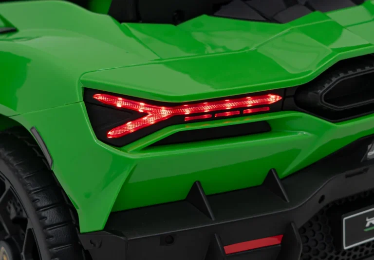 Zeleno Vozilo Lamborghini Revuelto 22