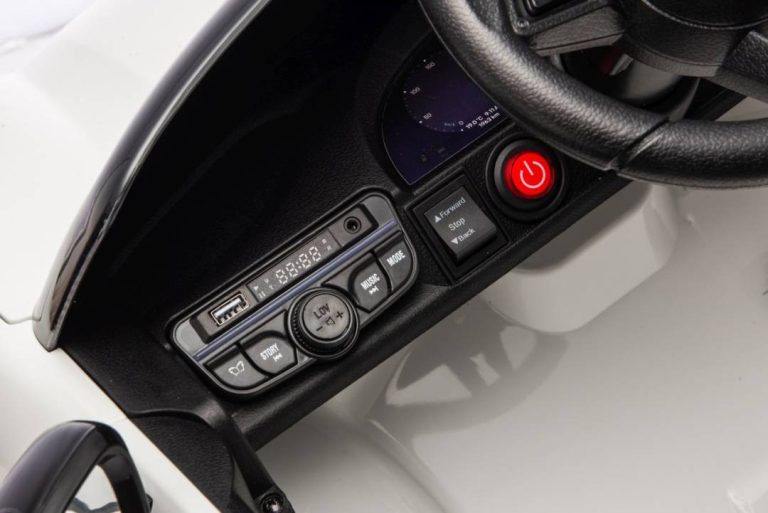 Dječji Auto Na Akumulator Porsche Macan Bijeli 30