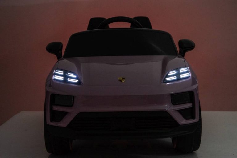 Dječji Auto Na Akumulator Porsche Macan Roza 42
