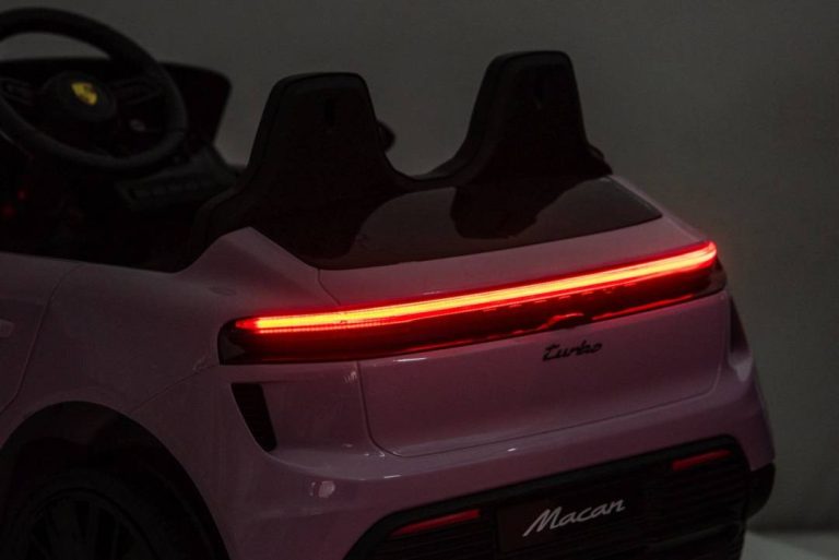 Dječji Auto Na Akumulator Porsche Macan Roza 45
