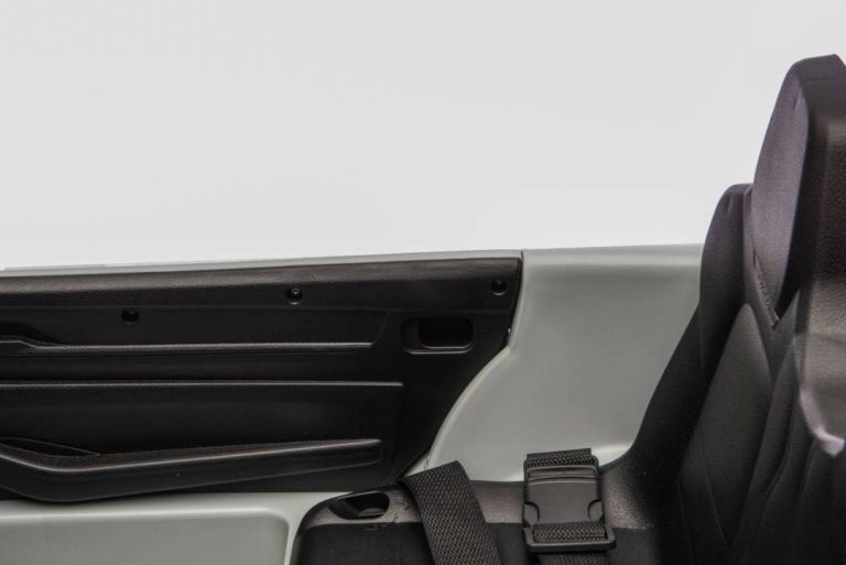Dječji Auto Na Akumulator Porsche Macan Sivi 23